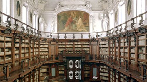 La libreria della Biblioteca Classense realizzata dall'abate Pietro Canneti