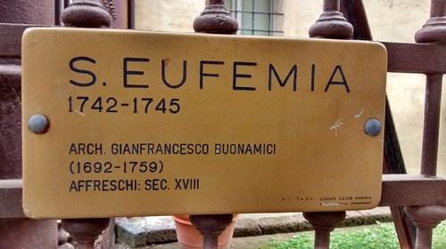 Targa all'ingresso della chiesa di Sant'Eufemia