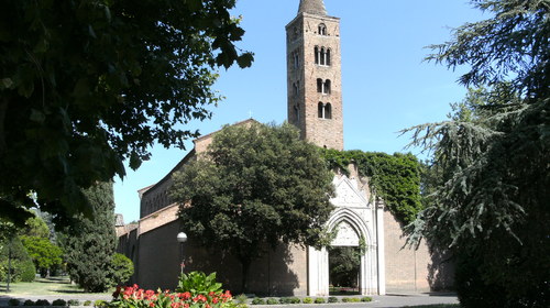 Ingresso della basilica di San Giovanni Evangelista