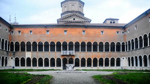 Chiostro interno del MAR - Museo d'Arte della Città di Ravenna