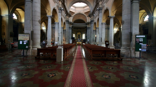 Interno della chiesa di Santa Maria in Porto